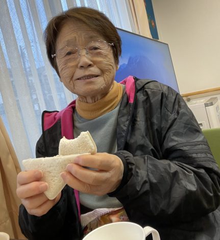 朝はパン🎵