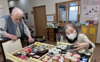 移動スーパーはじ丸♪